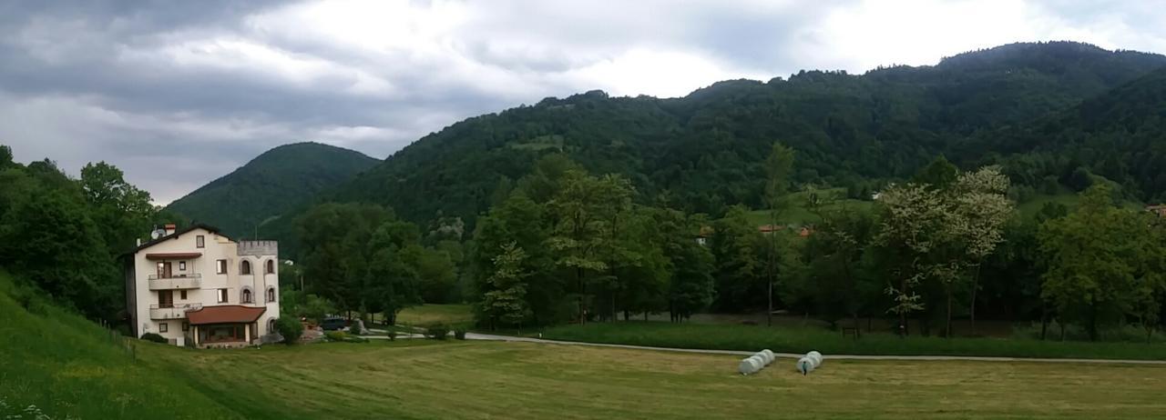 Hotel Glamping Zlata ribica Idrija pri Baci Esterno foto